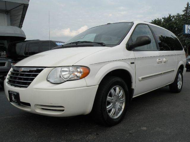2007 Chrysler Town and Country 3.5