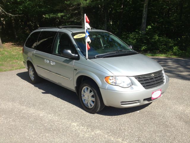 2007 Chrysler Town and Country 3.5