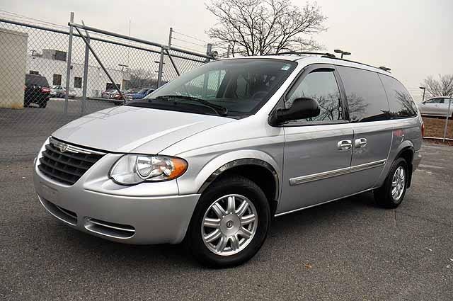 2007 Chrysler Town and Country 3.5
