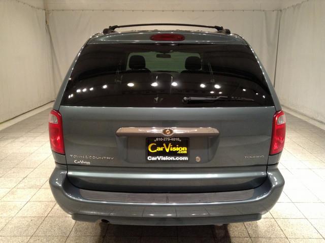 2007 Chrysler Town and Country SE 4 Dr