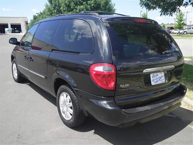 2007 Chrysler Town and Country 3.5