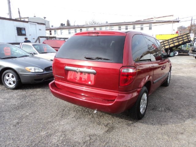 2007 Chrysler Town and Country Base