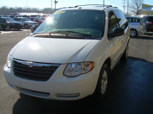 2007 Chrysler Town and Country 3.5