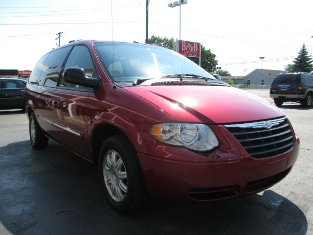 2007 Chrysler Town and Country 3.5