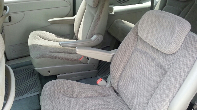 2007 Chrysler Town and Country Elk Conversion Van