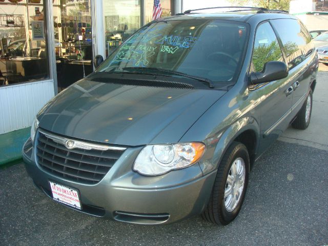 2007 Chrysler Town and Country 3.5