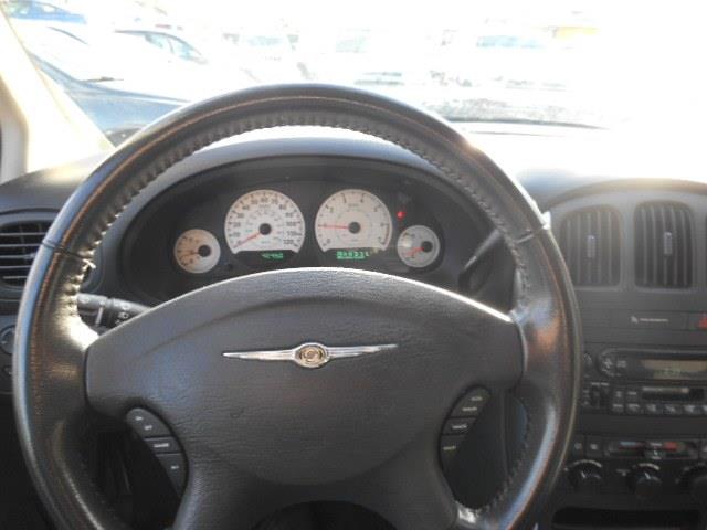 2007 Chrysler Town and Country AUTO LX