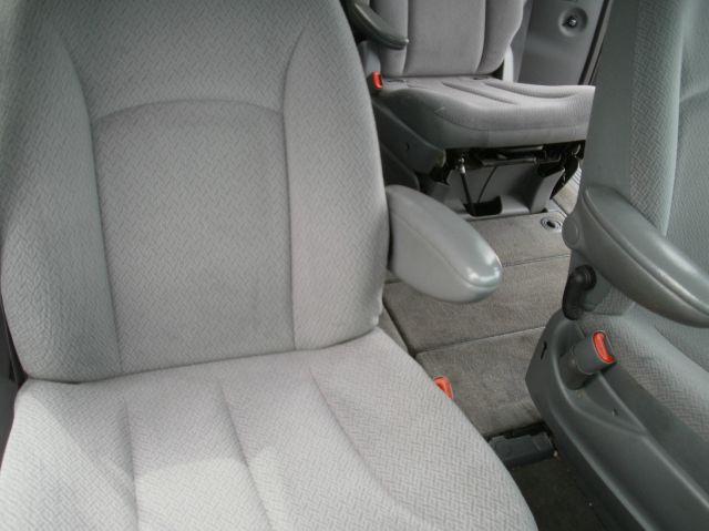 2007 Chrysler Town and Country G35xs