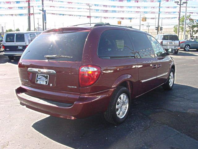 2007 Chrysler Town and Country 3.5