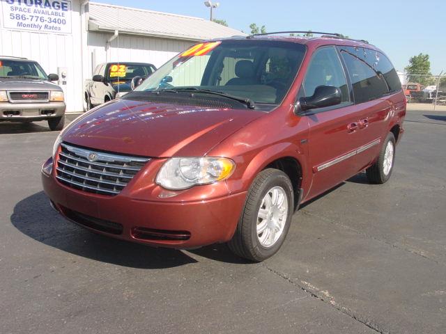 2007 Chrysler Town and Country 3.5