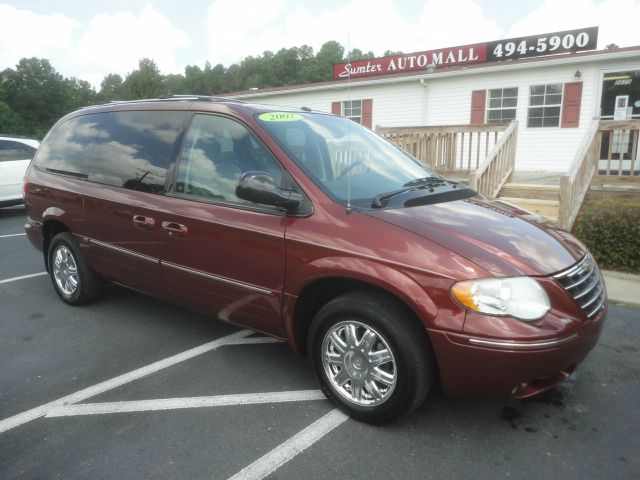 2007 Chrysler Town and Country SLT 25