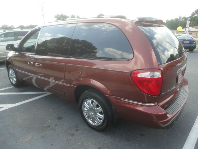 2007 Chrysler Town and Country SLT 25