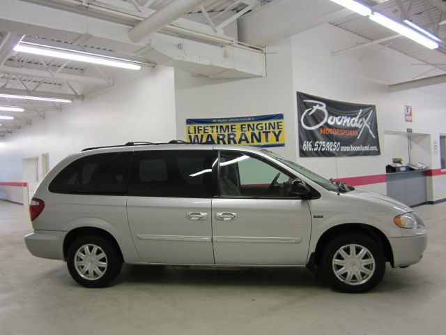 2007 Chrysler Town and Country 3.5