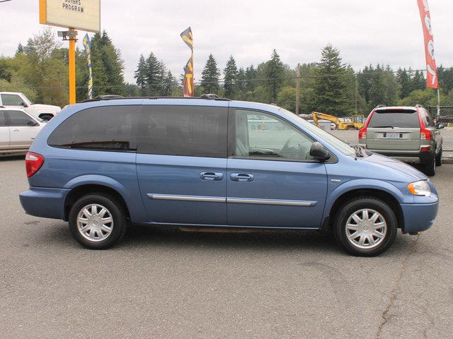 2007 Chrysler Town and Country 3.5
