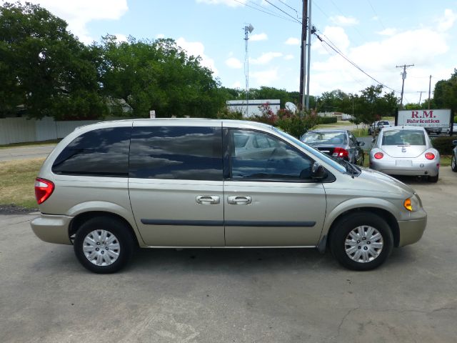 2007 Chrysler Town and Country Base