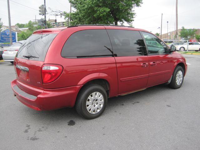2007 Chrysler Town and Country Elk Conversion Van