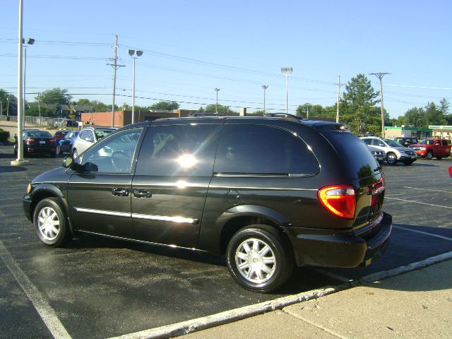 2007 Chrysler Town and Country 3.5