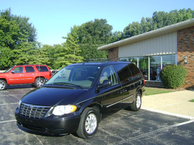 2007 Chrysler Town and Country 3.5