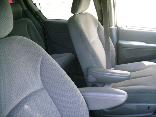 2007 Chrysler Town and Country Base