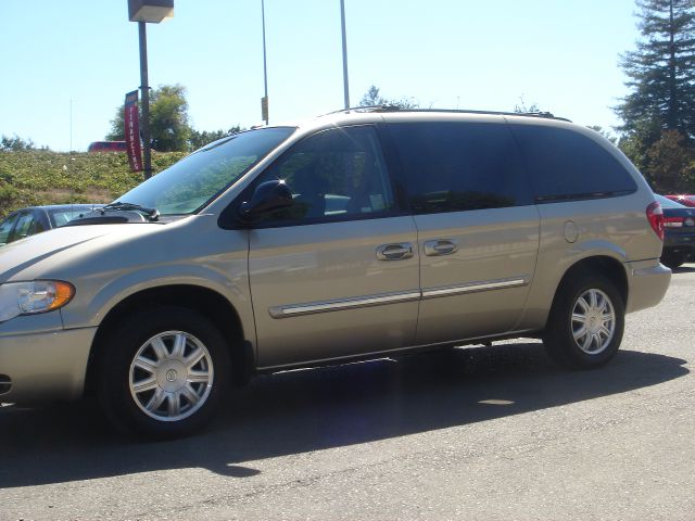 2007 Chrysler Town and Country 3.5