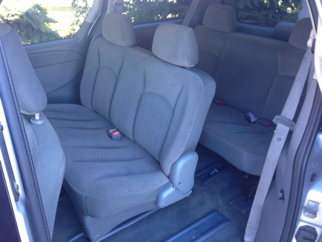 2007 Chrysler Town and Country Base