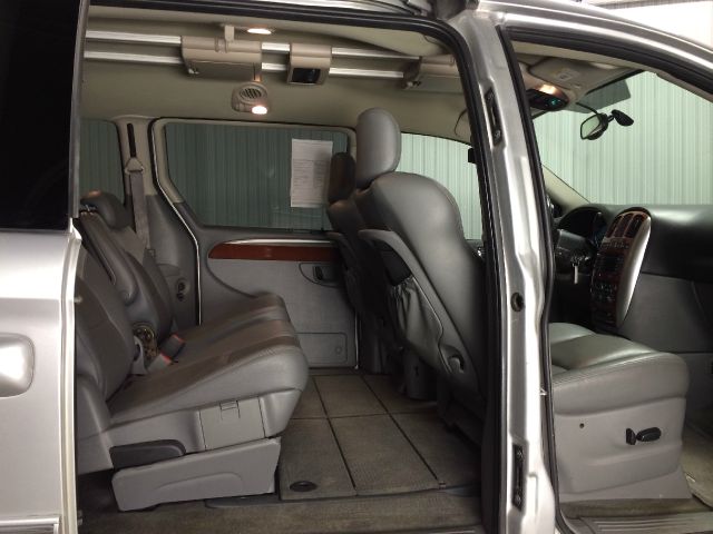 2007 Chrysler Town and Country SLT 25