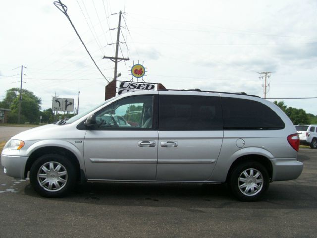 2007 Chrysler Town and Country 3.5