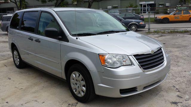 2008 Chrysler Town and Country 4x4 Styleside Lariat