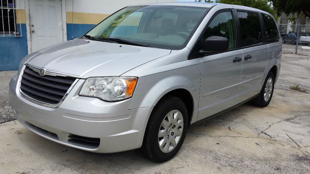 2008 Chrysler Town and Country 4x4 Styleside Lariat