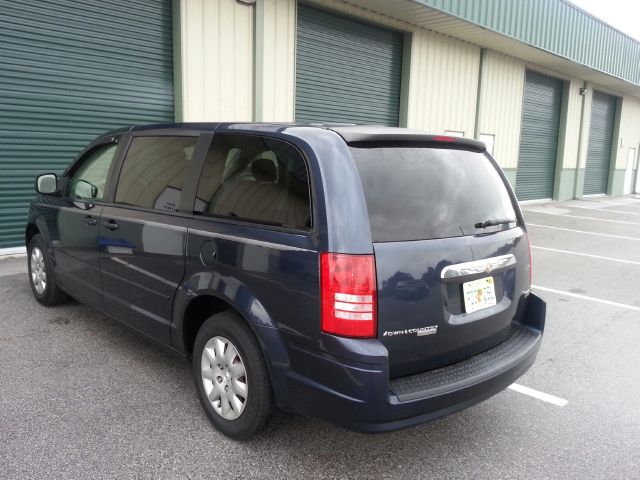 2008 Chrysler Town and Country Elk Conversion Van