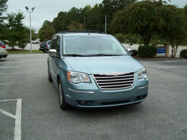 2008 Chrysler Town and Country SLT 25