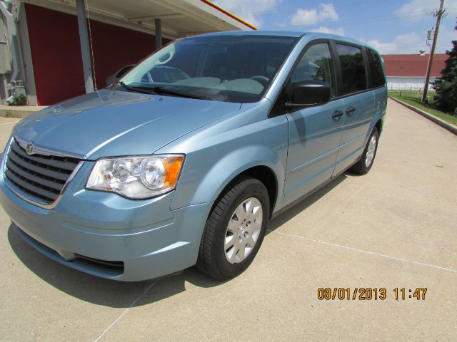 2008 Chrysler Town and Country Elk Conversion Van