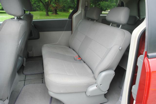 2008 Chrysler Town and Country Elk Conversion Van