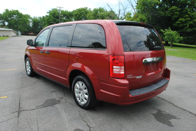 2008 Chrysler Town and Country Elk Conversion Van