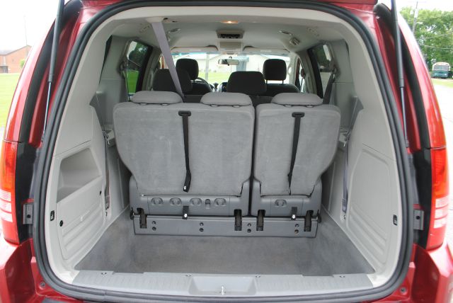 2008 Chrysler Town and Country Elk Conversion Van