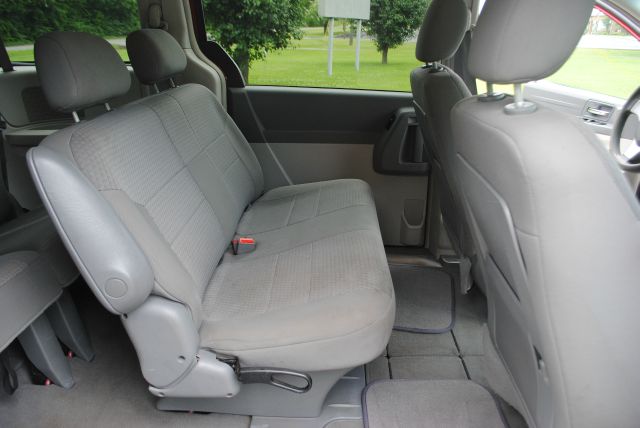 2008 Chrysler Town and Country Elk Conversion Van