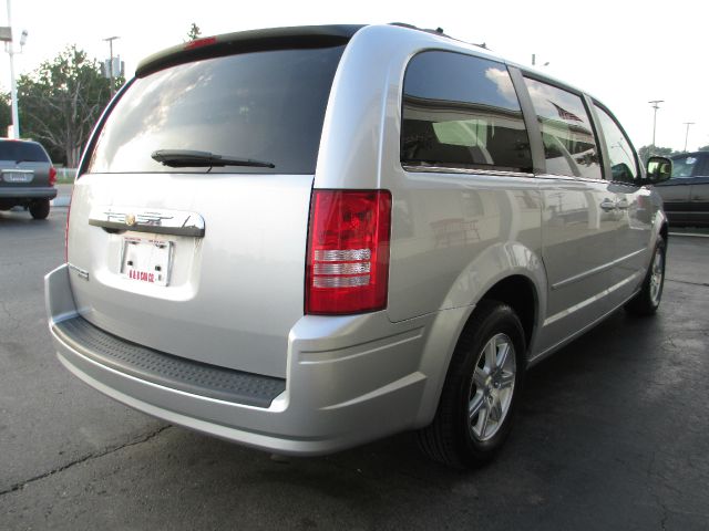 2008 Chrysler Town and Country 3.5