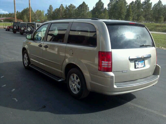 2008 Chrysler Town and Country Elk Conversion Van