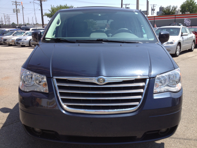 2008 Chrysler Town and Country 3.5