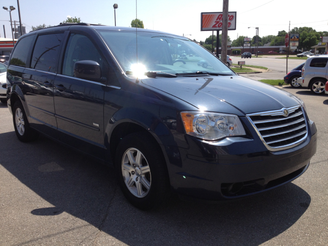 2008 Chrysler Town and Country 3.5