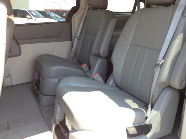 2008 Chrysler Town and Country 3.5