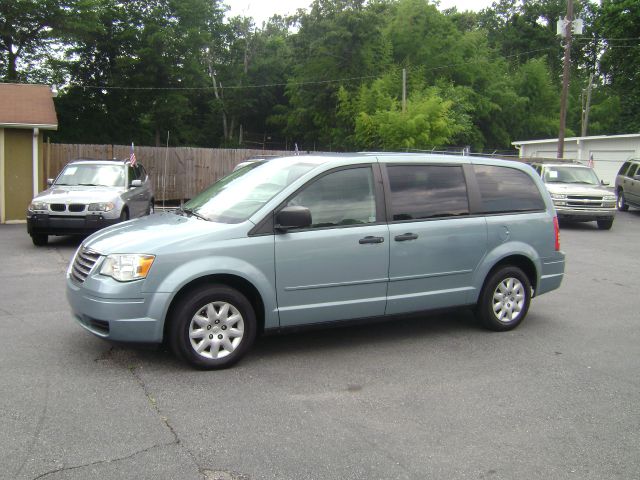 2008 Chrysler Town and Country Elk Conversion Van