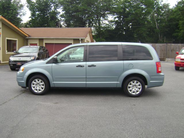 2008 Chrysler Town and Country Elk Conversion Van