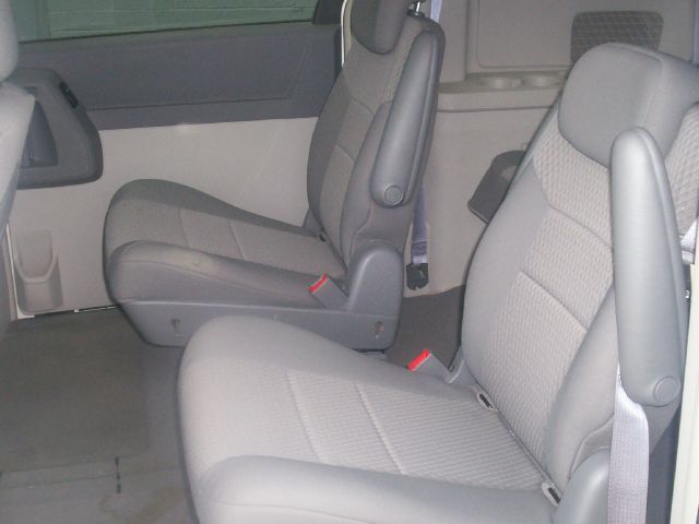 2008 Chrysler Town and Country Elk Conversion Van