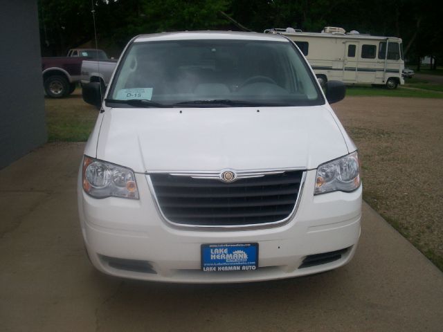 2008 Chrysler Town and Country Elk Conversion Van