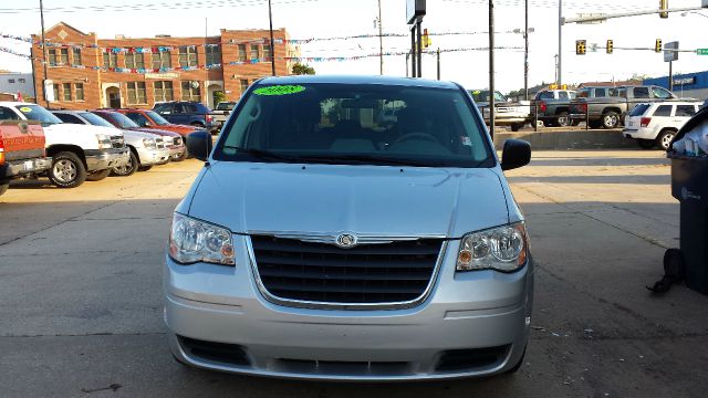 2008 Chrysler Town and Country Elk Conversion Van