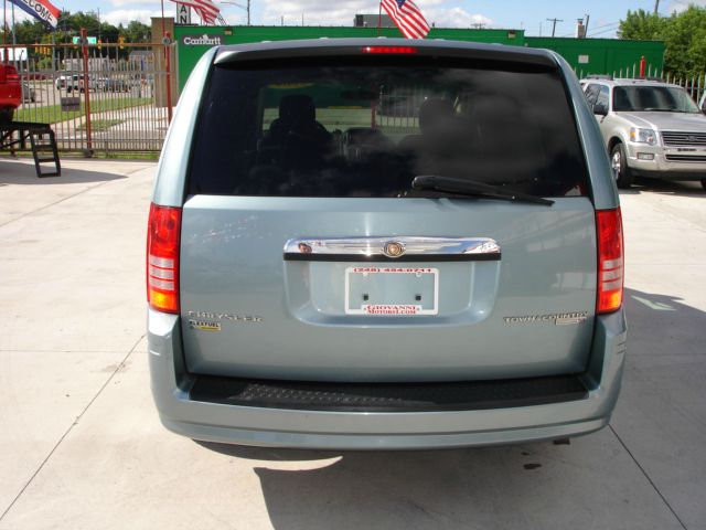 2009 Chrysler Town and Country Elk Conversion Van