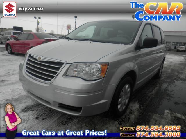 2009 Chrysler Town and Country 4dr Sdn 4.3L 4matic AWD Sedan