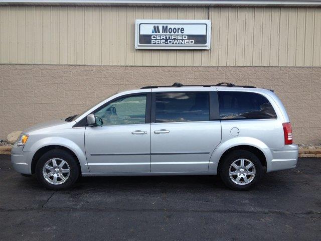 2009 Chrysler Town and Country 3.5