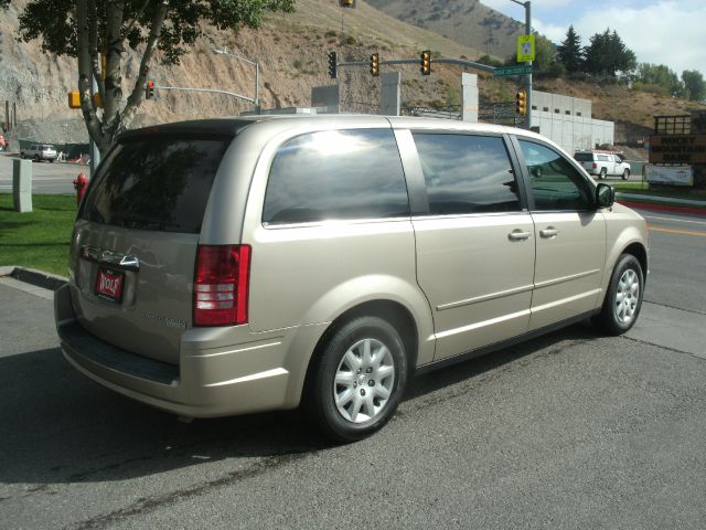 2009 Chrysler Town and Country Elk Conversion Van